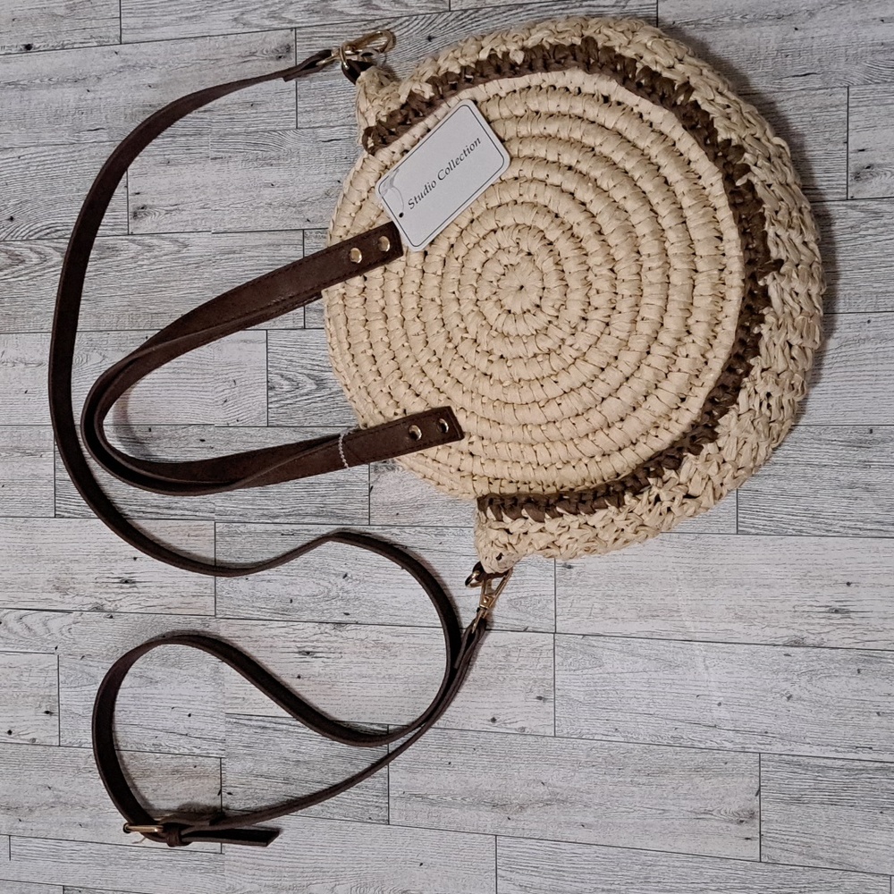 Straw Handbag with Crossbody Strap
